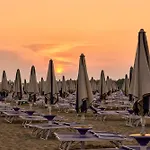 Cozy Floor With Shared Garden * Bibione